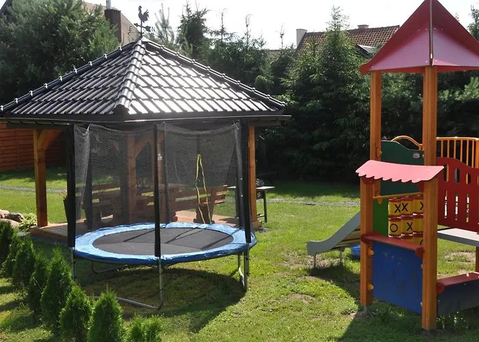 Prázdninový dům Bagienice Z Basenem *